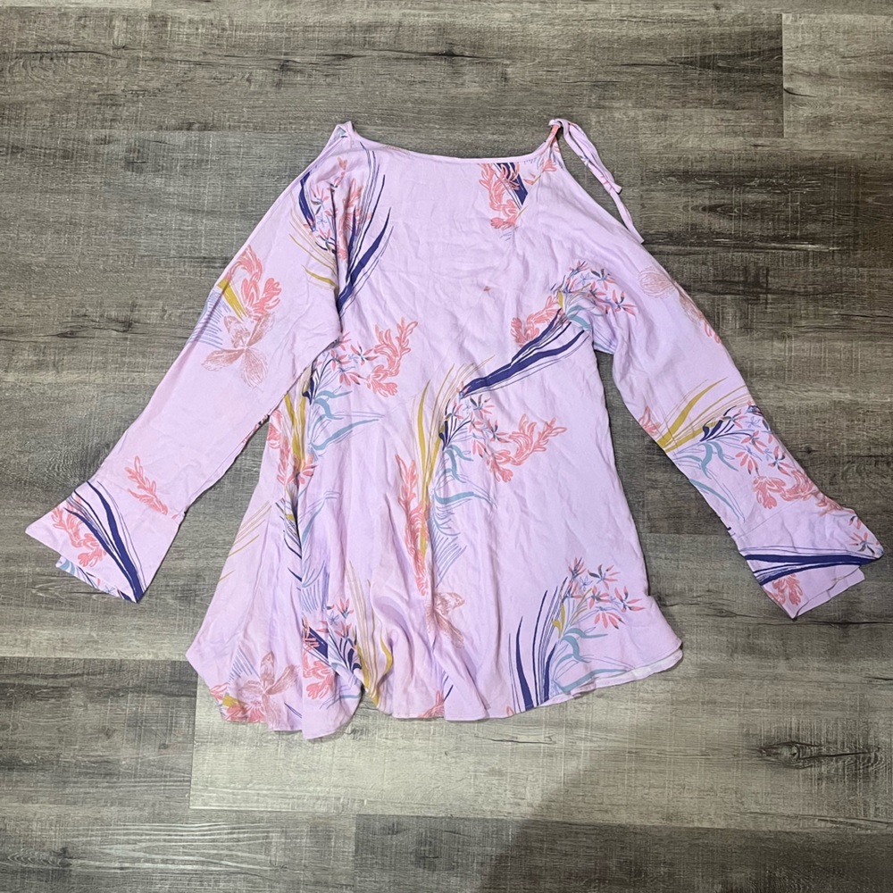 FREE PEOPLE Clear Skies Cold Shoulder Tunic in Lilac - Picture 5 of 9